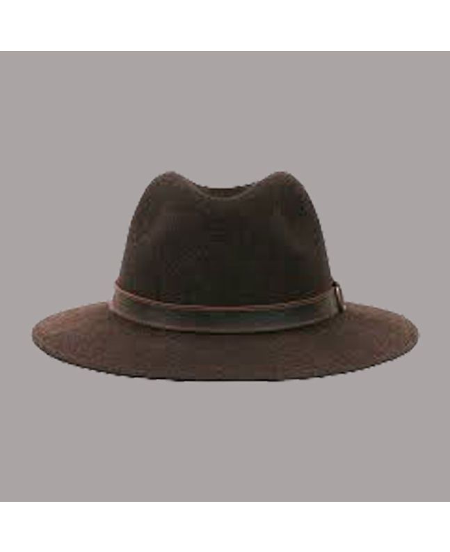brown hat